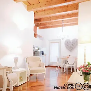 Casa Bonifacio Apartment